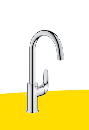 The large version of the GROHE Swift tap range