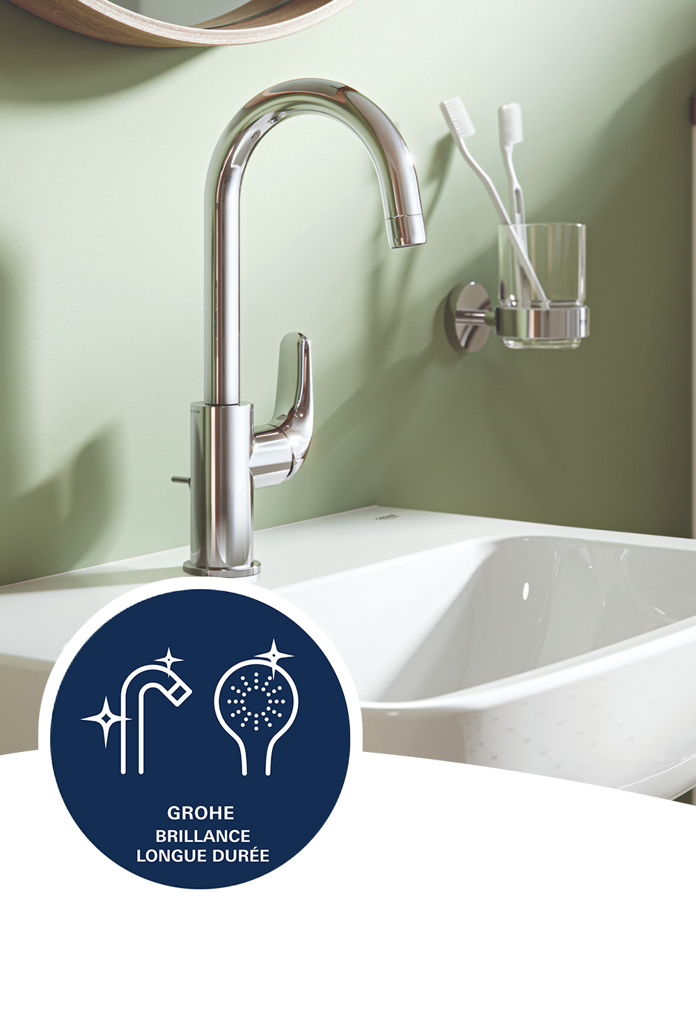 Gros plan sur un robinet GROHE Swift très brillant